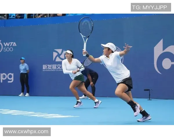 赛后分析：上海与南京网球队耐力对决的精彩瞬间与战术探讨