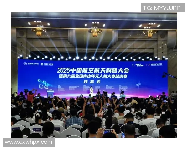 重庆篮球队在总决赛积分榜上以83分稳居第一名展现强劲实力