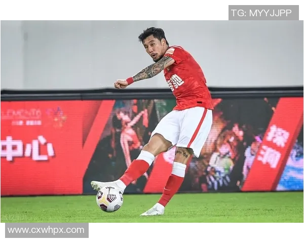 广州足球队的荣耀之路与奋斗精神全景回顾