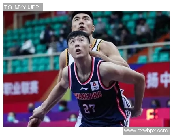 赛后分析:广州篮球队与南京篮球队灵活性对比及战术启示 赛后分析:广州篮球队与南京篮球队灵活性对比及战术启示